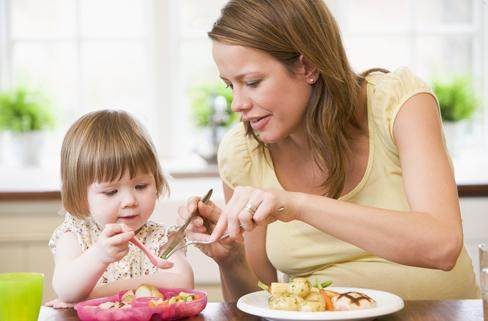 מה עושים כשהילד לא מפסיק לאכול ?